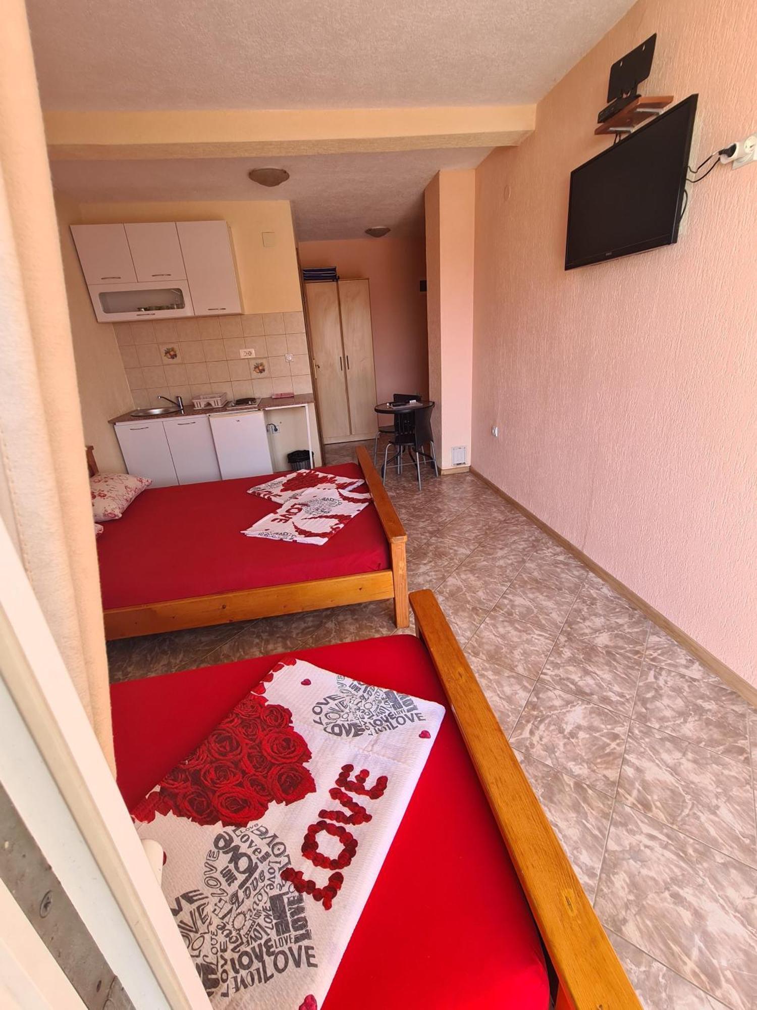 Apartments Bulatovic Бар Экстерьер фото